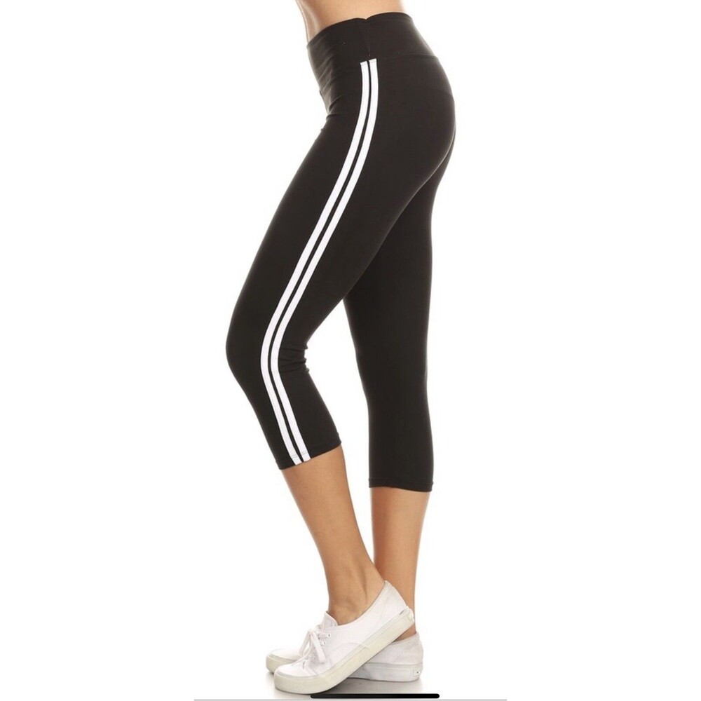 Capri Yoga Stripes Black On White. Gym/workout Buttery Soft Leggings - OS 2-12